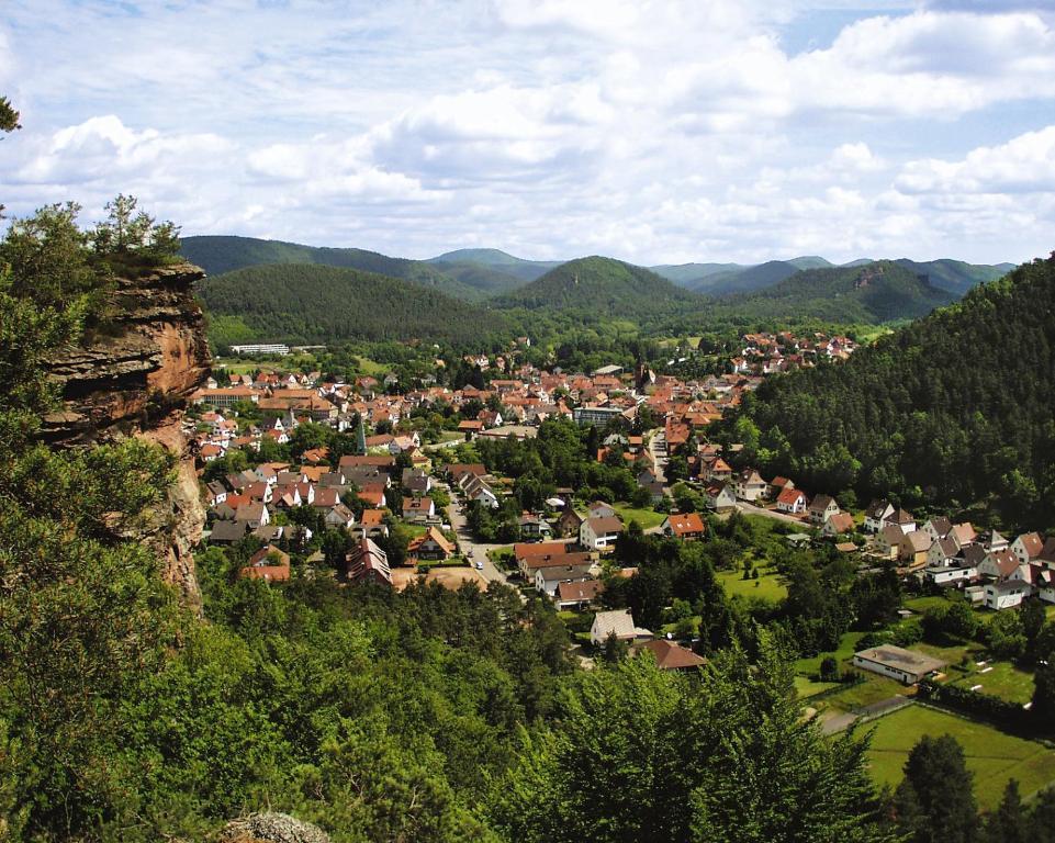 Zum Ochsen Hotel Hauenstein Exterior foto